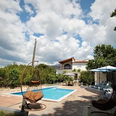 King Size With Private Pool