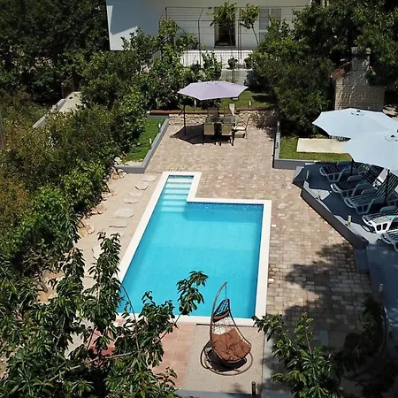 King Size With Private Pool *